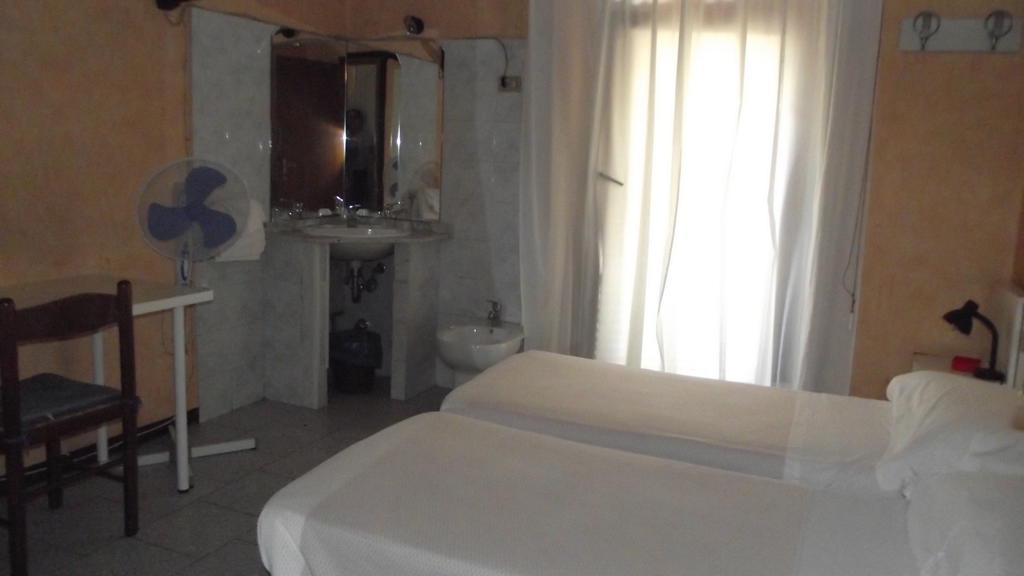 Hotel Merano Milán Habitación foto